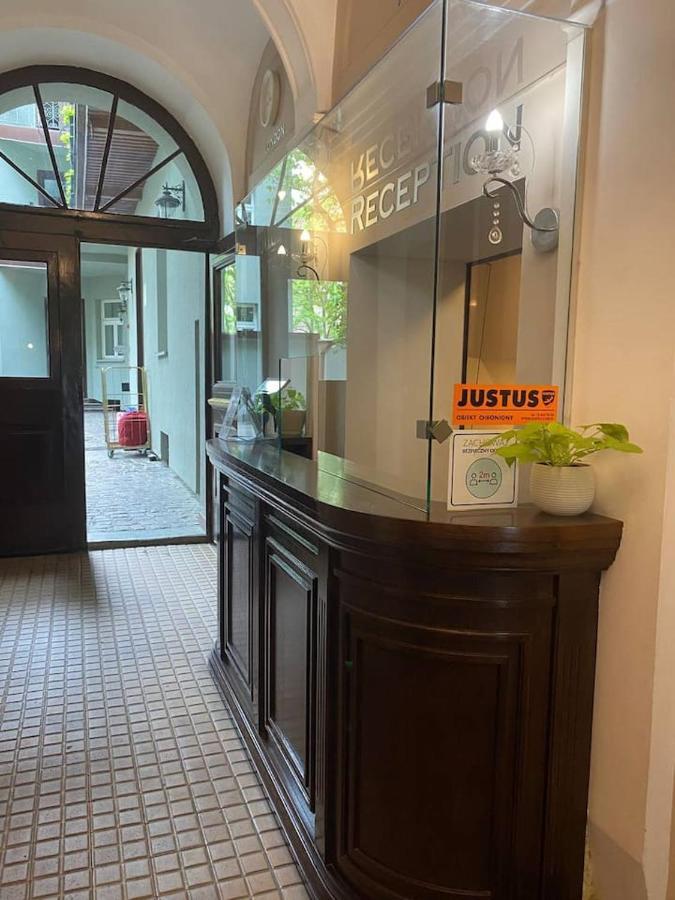 Apartamenty Dobra Noc Przy Wawelu 2 Bedrooms Краків Екстер'єр фото