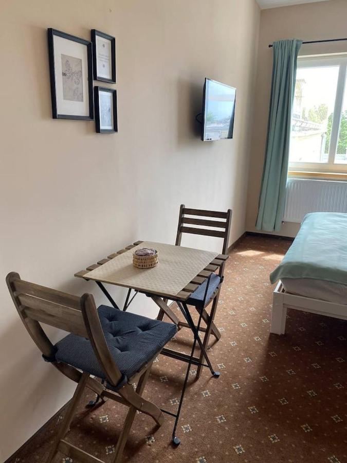 Apartamenty Dobra Noc Przy Wawelu 2 Bedrooms Краків Екстер'єр фото